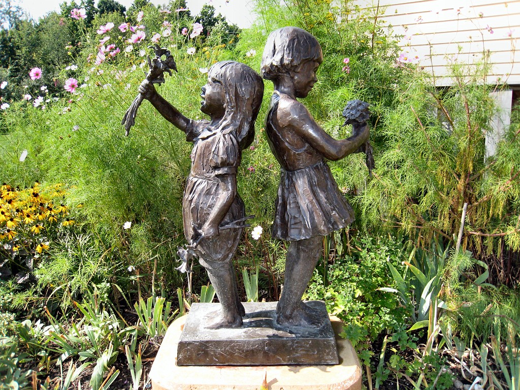 Michigans West Coast 2009 1451.jpg - Labor Day 2009. A trip along Michigans west coast to see beachs, art and buffets.